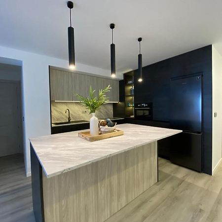 Precioso Apartamento A Estrenar En Centro De Nerja Esterno foto