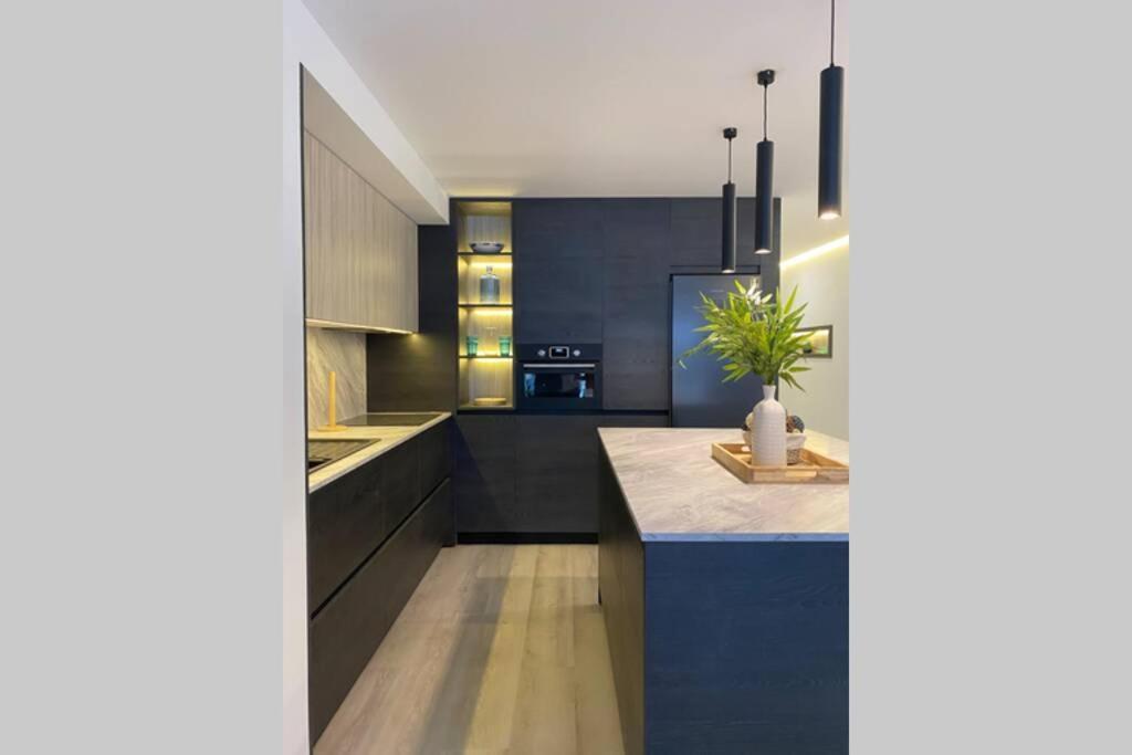 Precioso Apartamento A Estrenar En Centro De Nerja Esterno foto