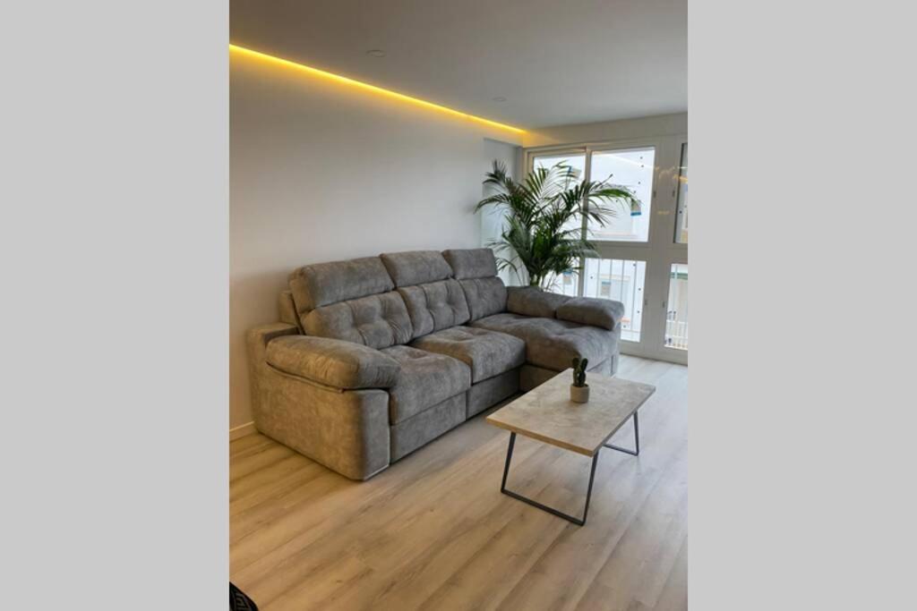 Precioso Apartamento A Estrenar En Centro De Nerja Esterno foto