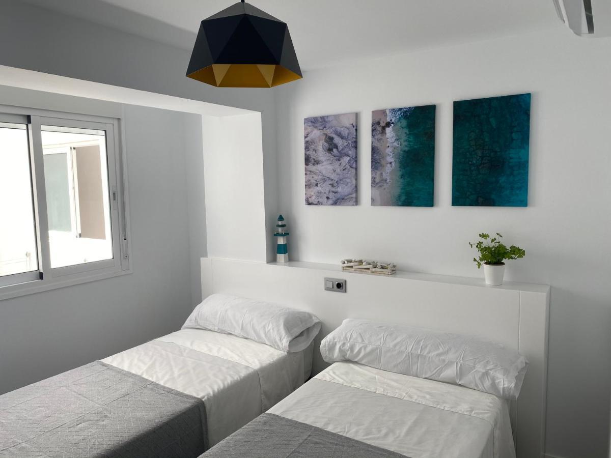 Precioso Apartamento A Estrenar En Centro De Nerja Esterno foto